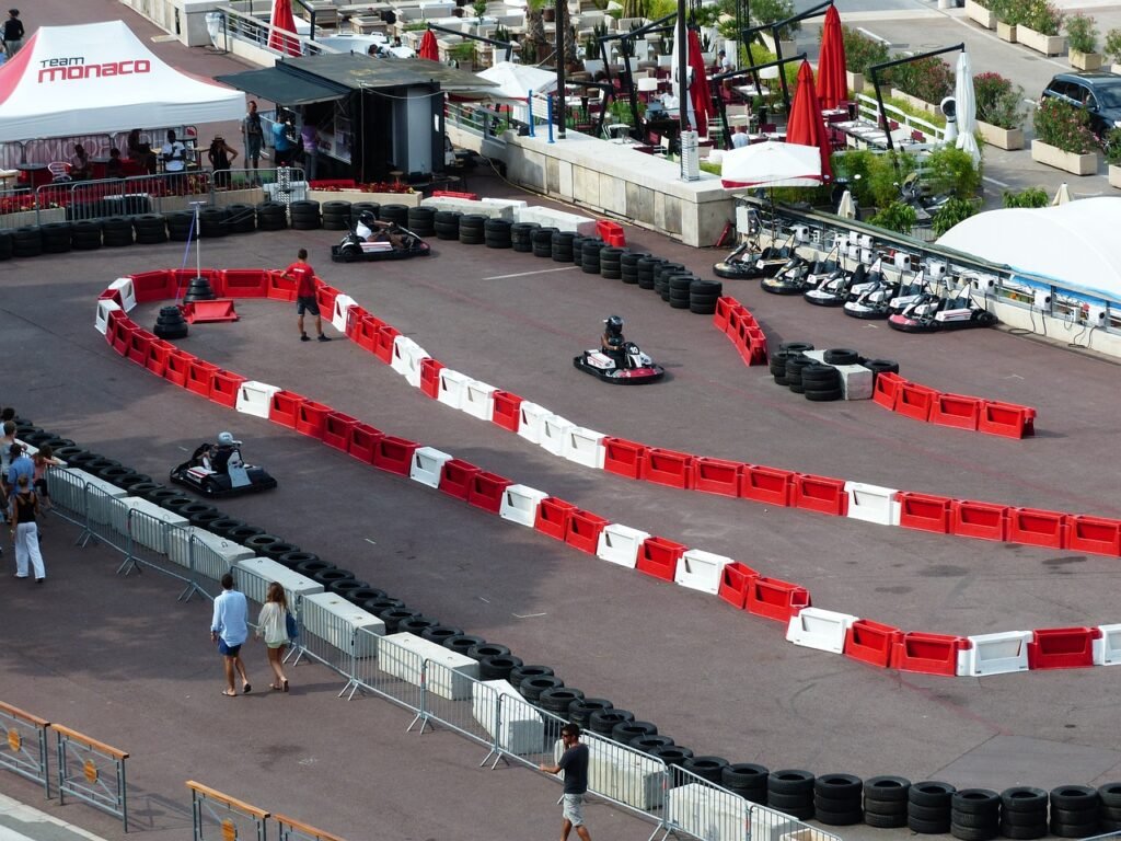 go kart track 187490 1280